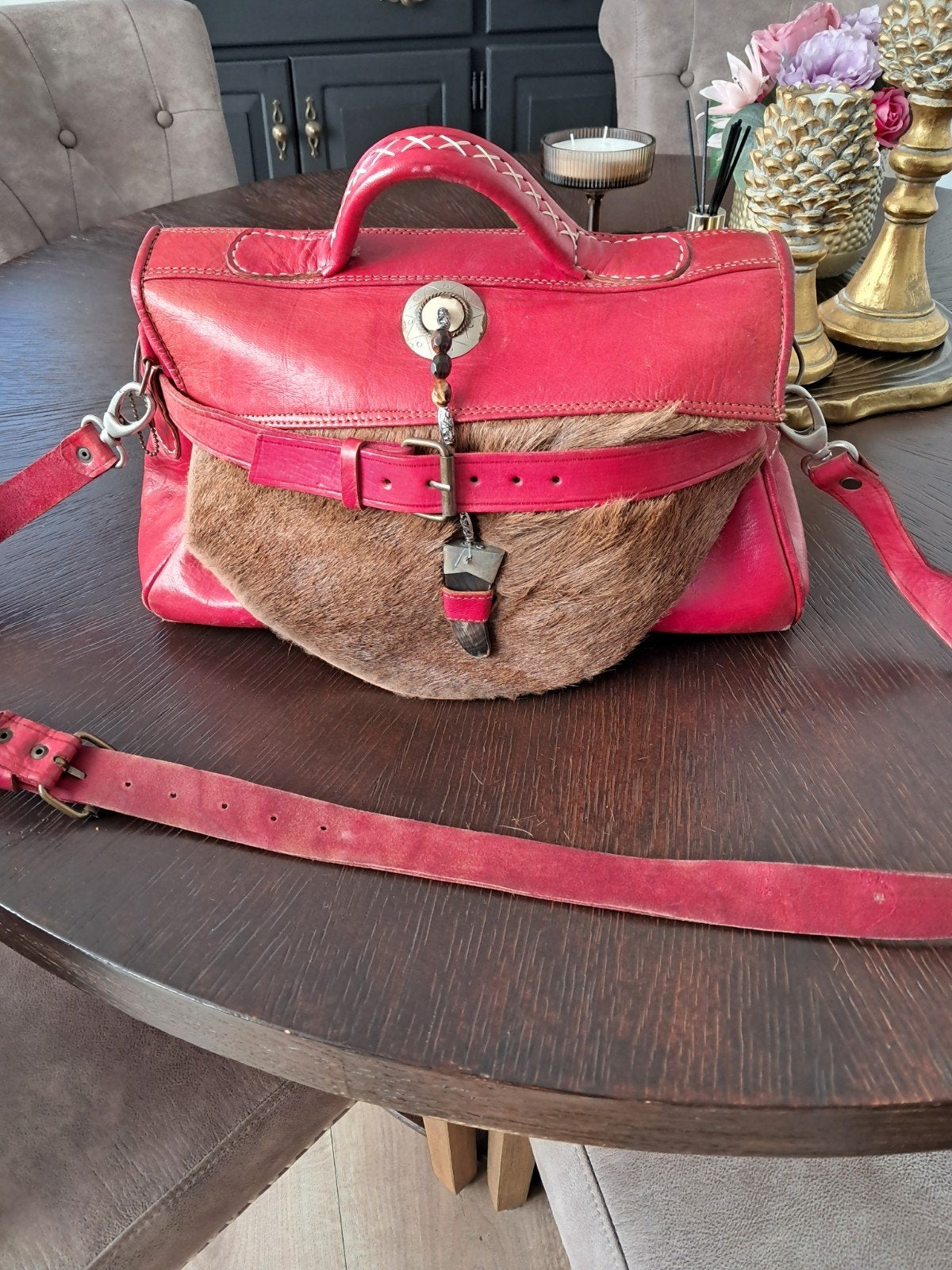 Vintage rode leren tas met bont en schouderband, Ophalen, Gebruikt, Roze, Handtas