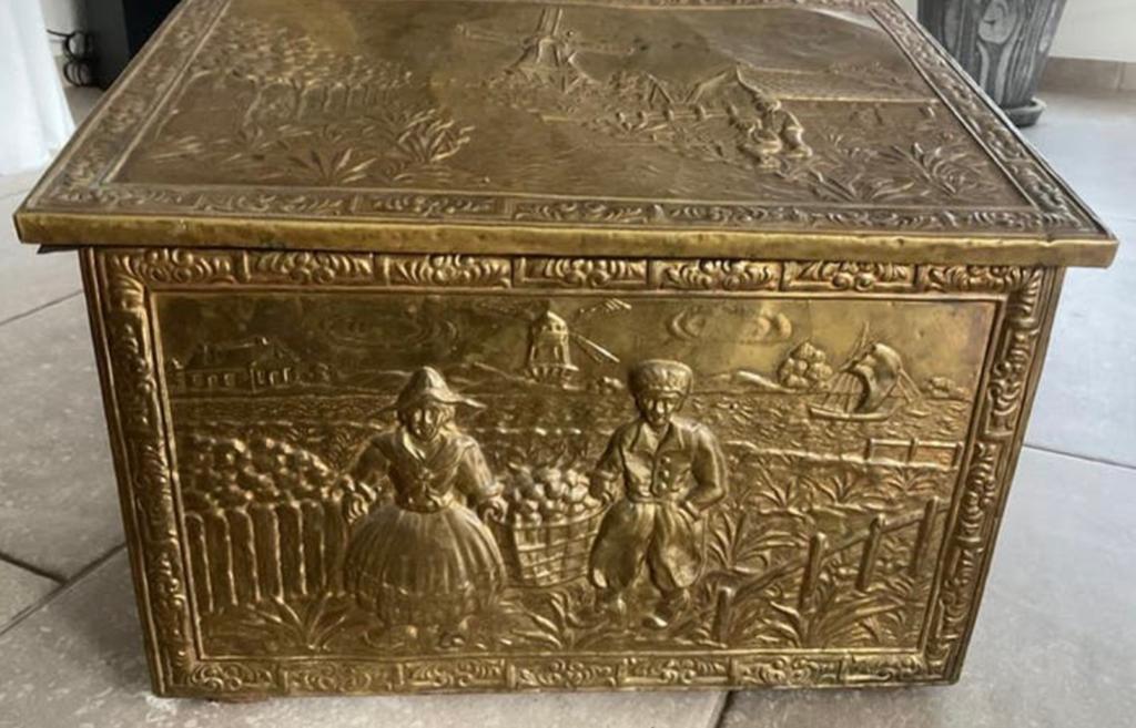 Antieke bak koperen met hout mooi bewerkt koper, Antiek en Kunst, Antiek | Koper en Brons, Ophalen