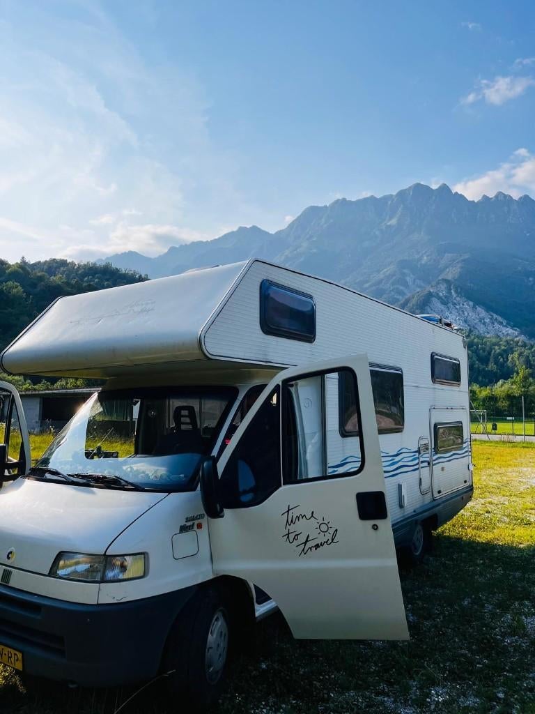 Fiat Ducato camper - Stapelbed - Offgrid - incl. stalling, Caravans en Kamperen, Campers, Alkoof, Ringverwarming, Fiat, Particulier