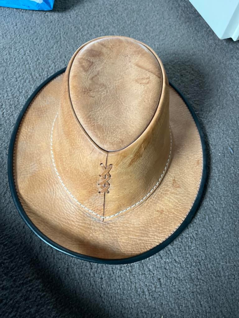Leren cowboy hoed, Kleding | Dames, Hoeden en Petten, Ophalen of Verzenden, Nieuw, One size fits all, Hoed