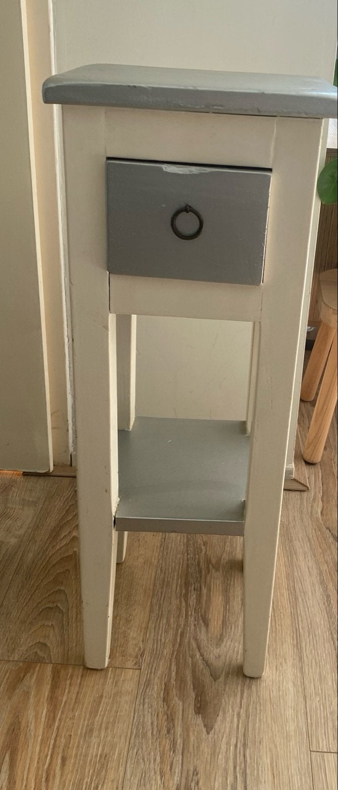 Nachtkastje/Bijzettafel met lade en plankje, Huis en Inrichting, Ophalen, Gebruikt, Vierkant, 55 tot 75 cm