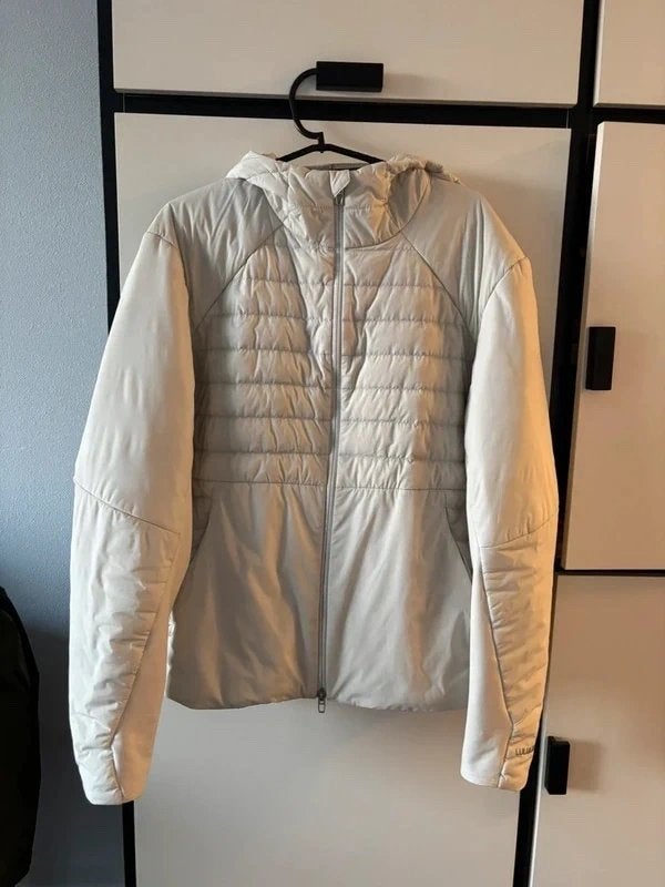 Lululemon down for it all down jacket, Kleding | Dames, Jassen | Winter, Ophalen of Verzenden, Zo goed als nieuw, Maat 36 (S)