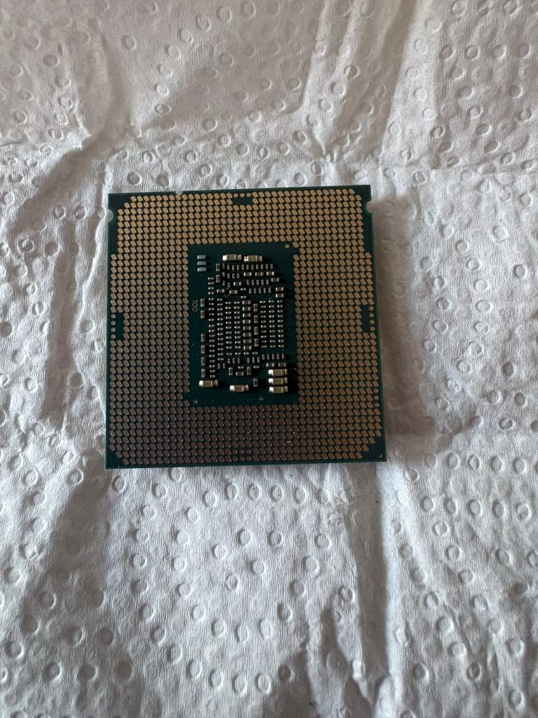 I3-9100t cpu processor i3 9100t, Computers en Software, Processors, Ophalen of Verzenden, Gebruikt, 3 tot 4 Ghz