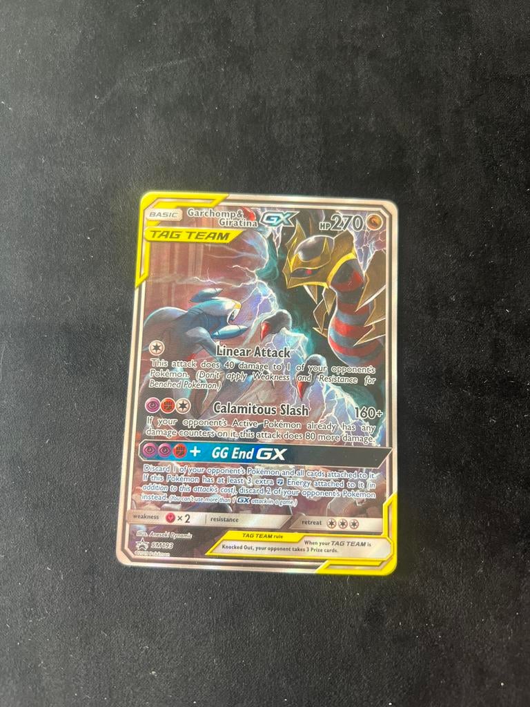 Garchomp & Giratina SM193 Pokemon Promo, Ophalen of Verzenden, Zo goed als nieuw