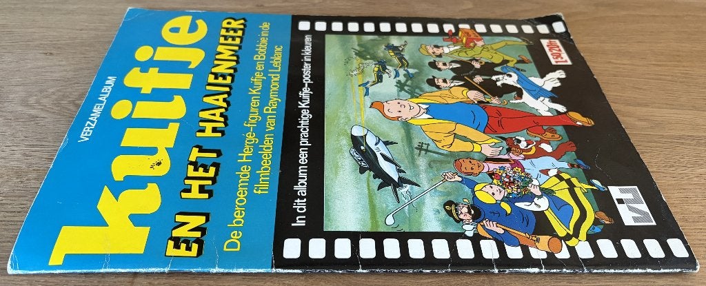 StickerAlbum - Vanderhout - Kuifje en het haaienmeer (1972), Ophalen of Verzenden, Gebruikt, Strip of Tekenfilm