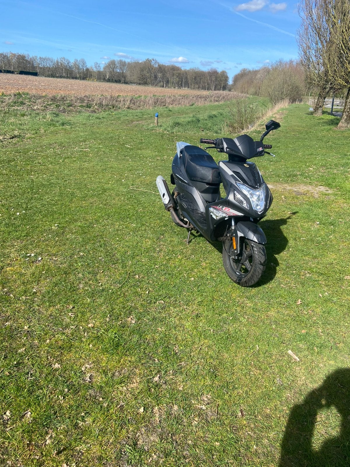 4t scooter, Ophalen, Overige modellen, Zo goed als nieuw, Benzine