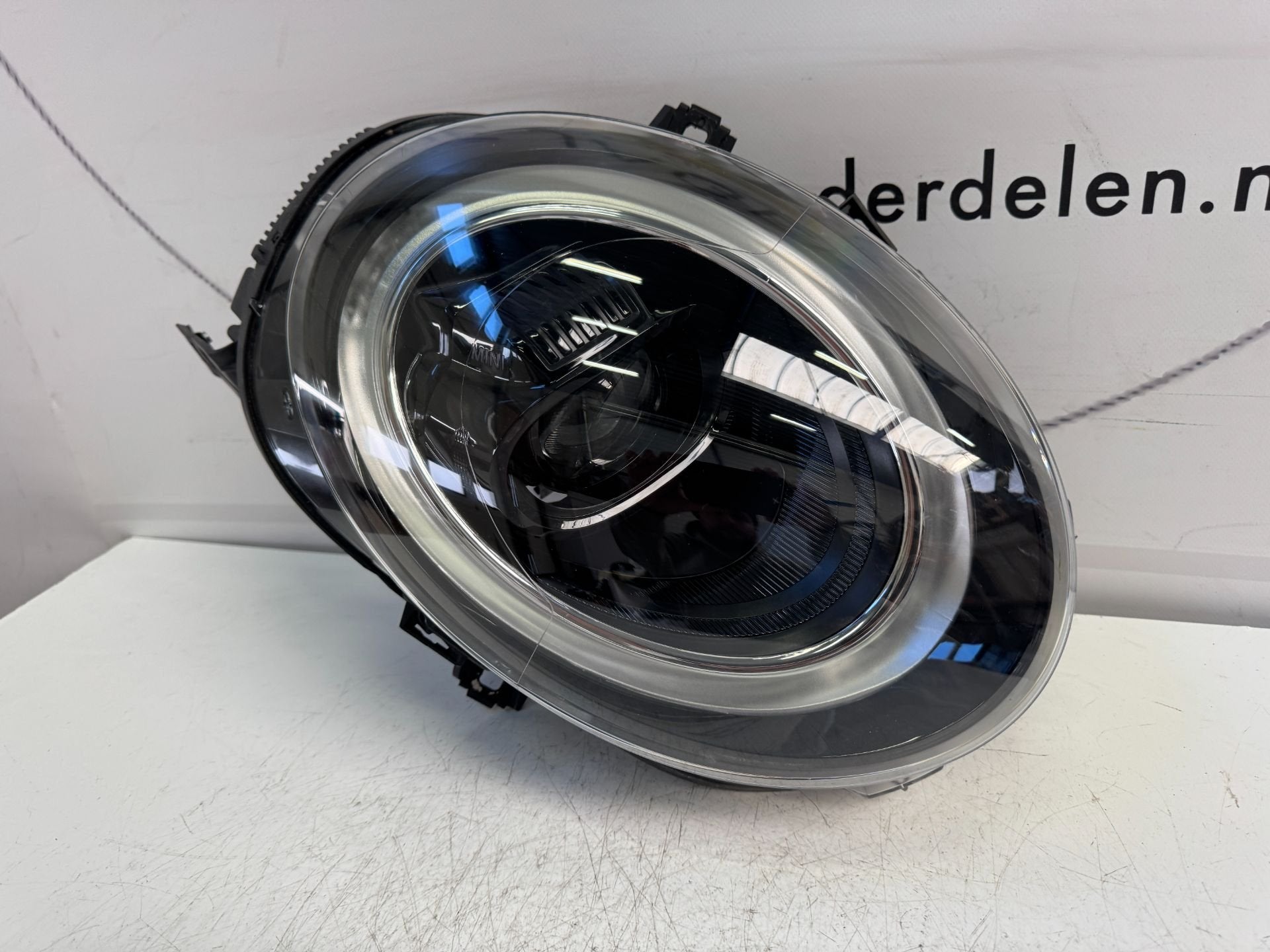 MINI F54 F55 F56 FACELIFT BLACK KOPLAMP RECHTS 63115A0196205, Gebruikt, Ophalen of Verzenden, Customer.service@mini.co.uk, Mini