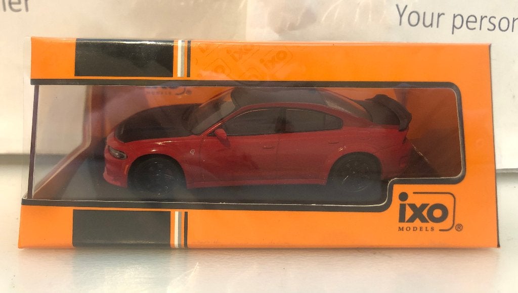 Ixo 1:43 Dodge Charger SRT Hellcat 2021 rood/zwart nieuw, Ophalen of Verzenden, Nieuw, Auto, Overige merken