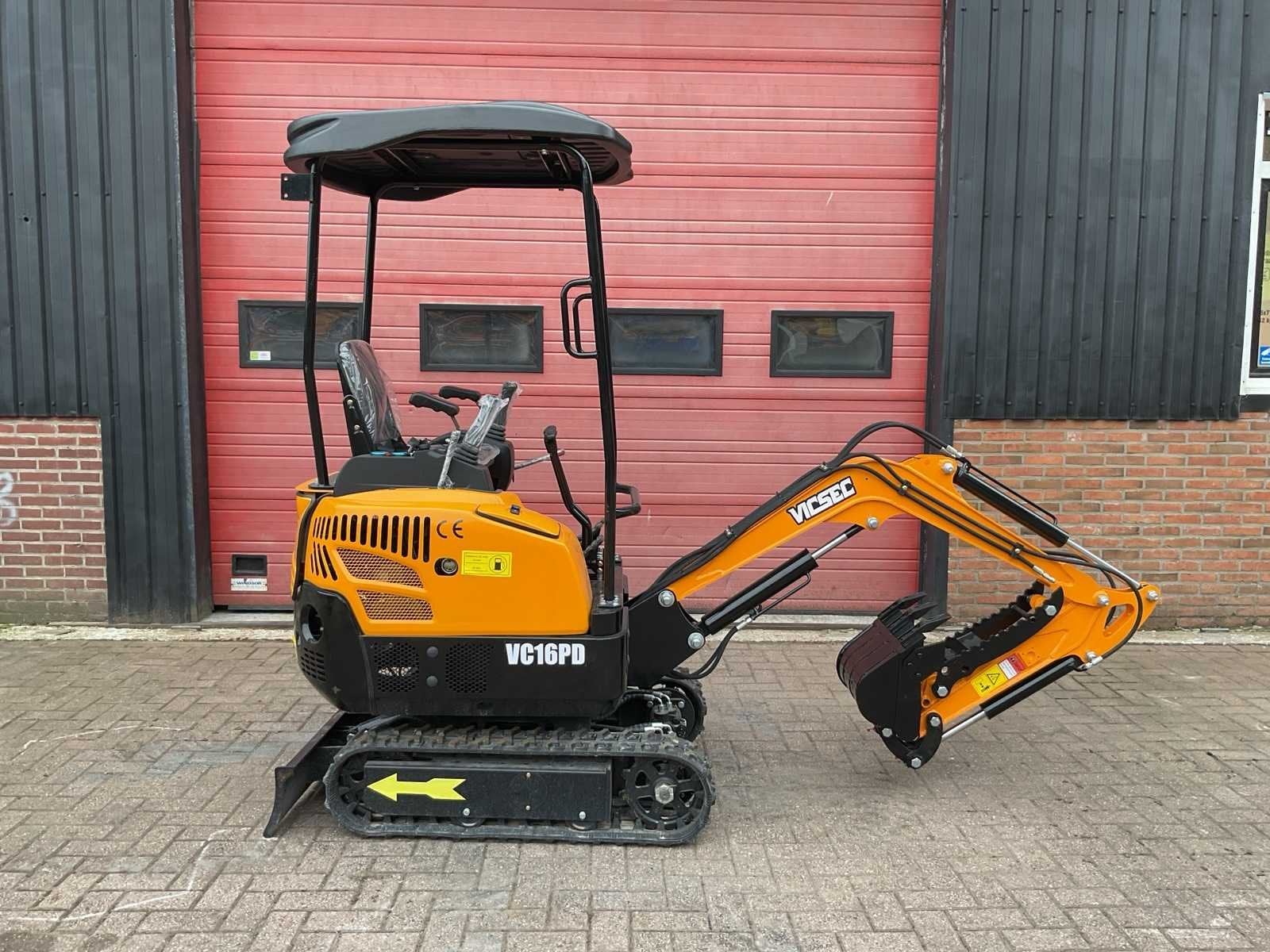 Vicsec VC16PD Geel Minigraafmachine, Zakelijke goederen, Machines en Bouw | Kranen en Graafmachines, Graafmachine