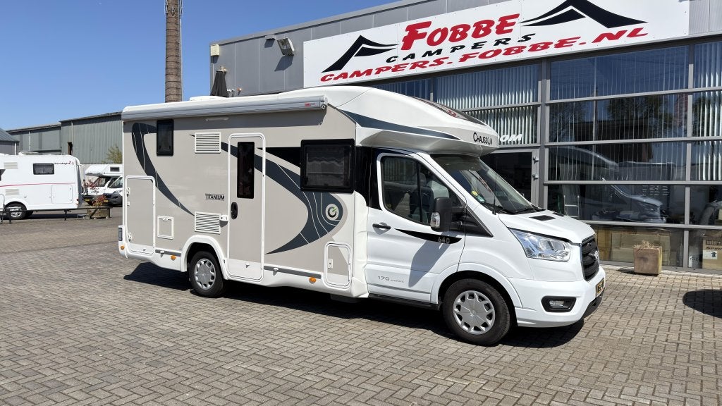 Nieuwstaat met 28dkm Automaat De Chausson Titanium 640 2020, Automaat, Ringverwarming, Diesel, Luifel