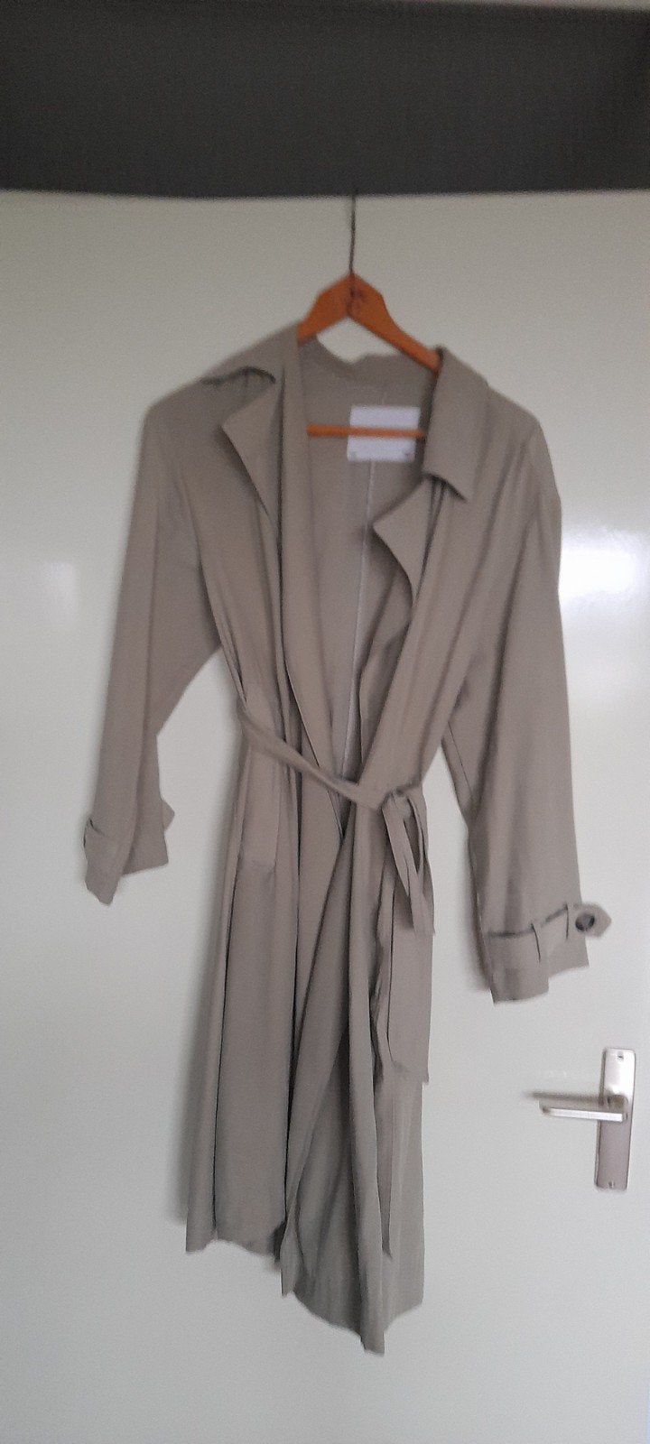 Groene Overslagjas / Tussenjas / Regenjas Mango M/L, Mango, Zo goed als nieuw, Groen, Ophalen