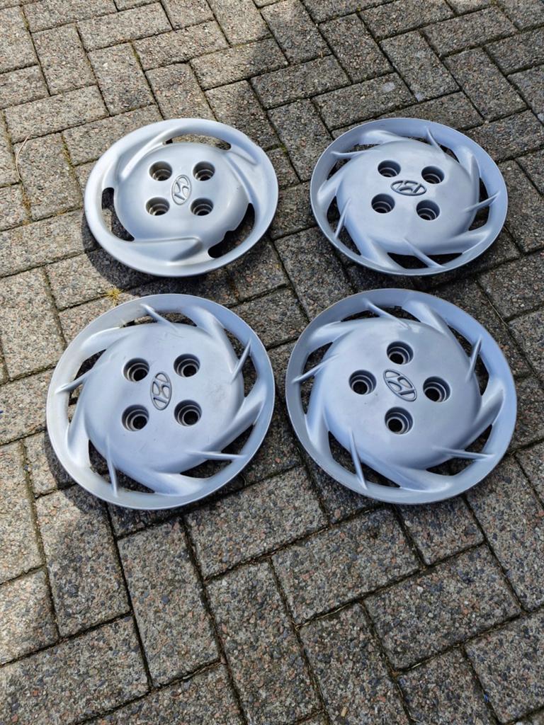 Wieldoppen Hyundai 13 inch, Auto diversen, Wieldoppen, Gebruikt, Ophalen of Verzenden