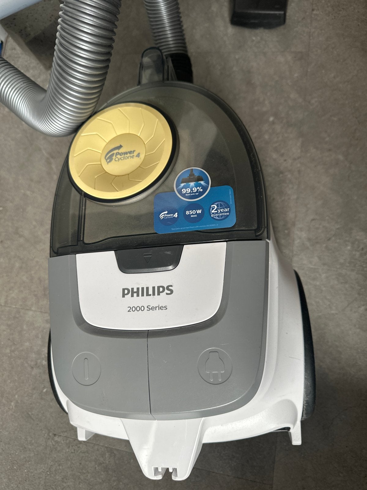 Philips 2000 Series Sledestofzuiger - 850W PowerCyclone 4, Ophalen, Inclusief accessoires, Gebruikt, Philips