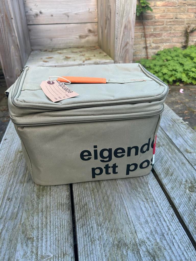 Ptt post koeltas - Handige koeltas voor onderweg, Ophalen of Verzenden, Gebruikt, Koeltas, Koelelement