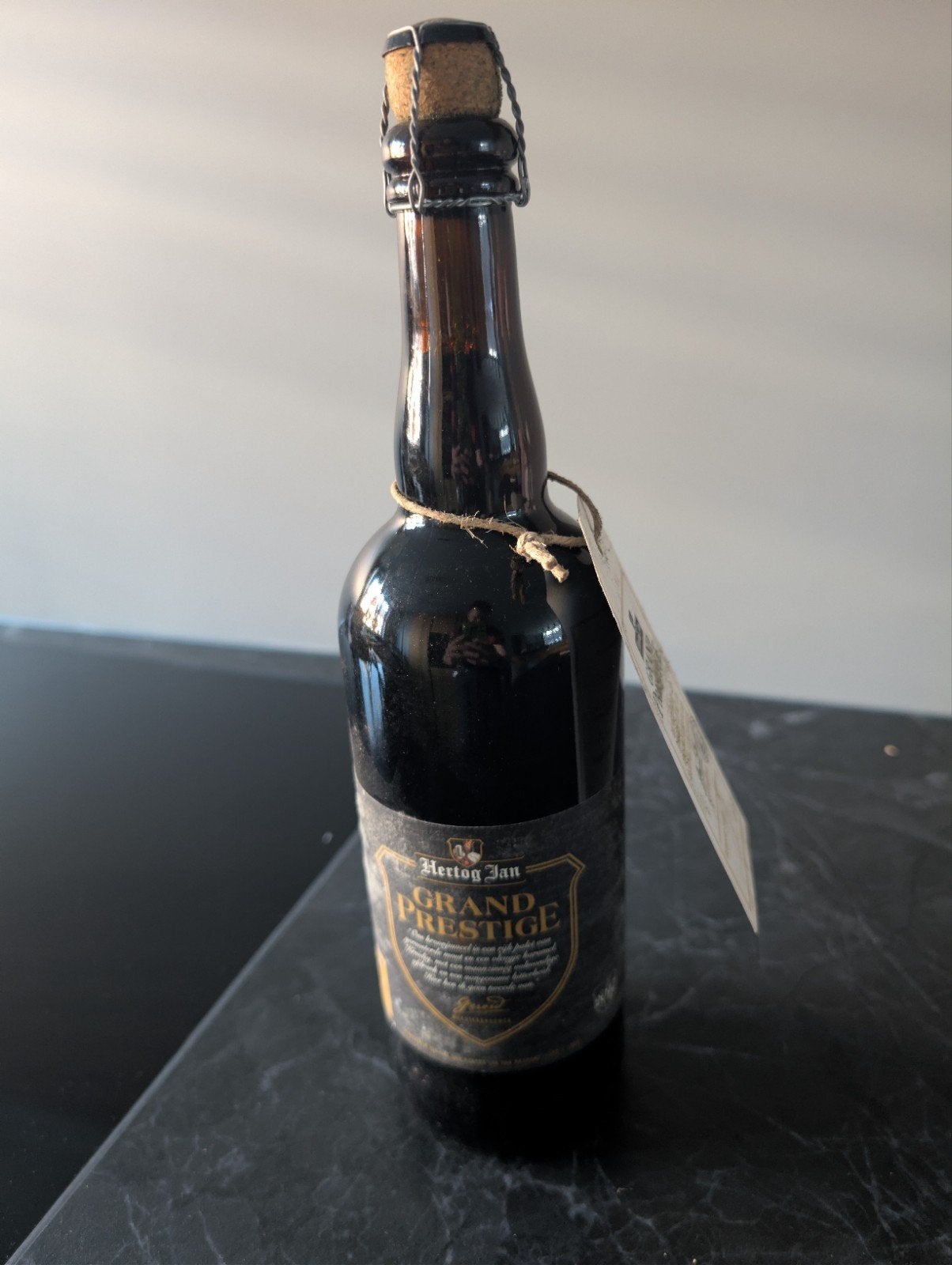 Hertog Jan Grand Prestige 2017 - Zeldzaam en Vol van Smaak, Verzamelen, Biermerken, Ophalen of Verzenden, Flesje(s), Hertog Jan