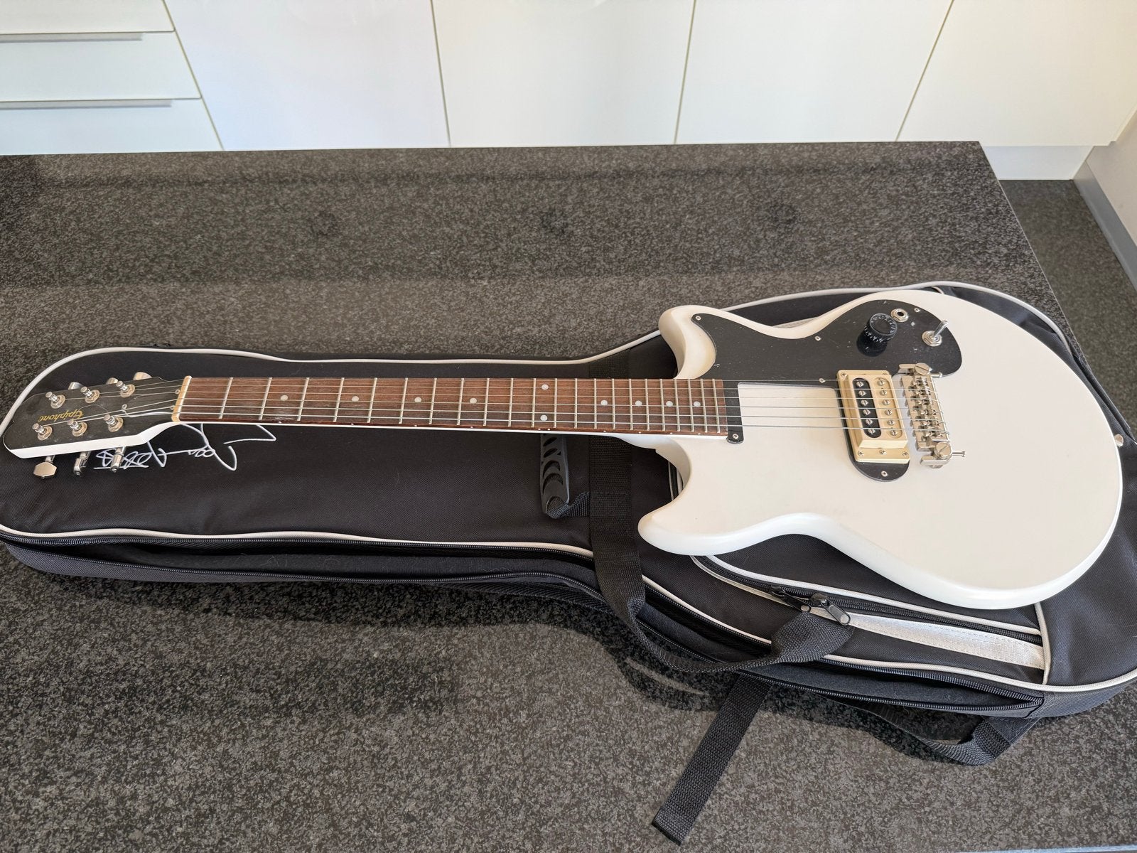 Epiphone Joan Jett Olympic Special Aged Classic White, Muziek en Instrumenten, Ophalen, Zo goed als nieuw, Solid body, Epiphone
