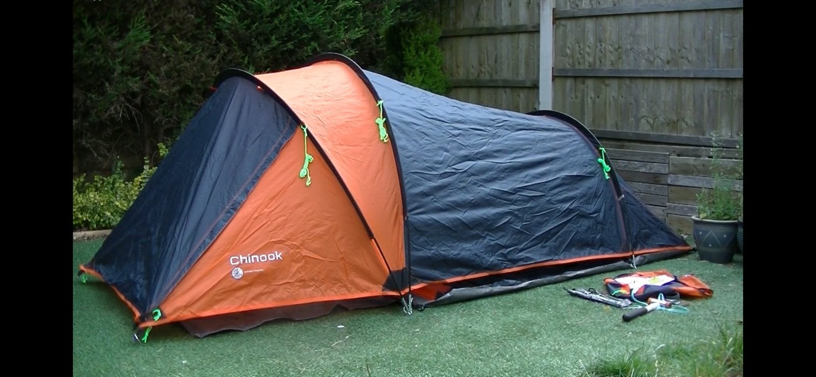 Gelert Chinook 2, tweepersoons tent, Ophalen, Zo goed als nieuw, Tot en met 2