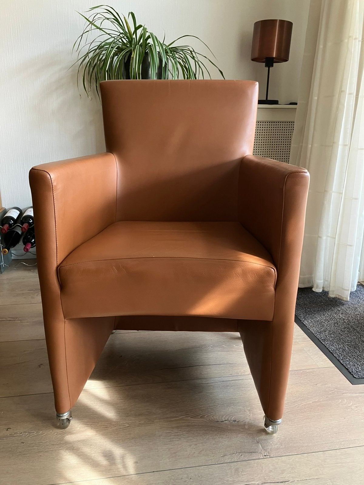 Verrijdbare eetkamer stoelen, cognac kleurig, Ophalen, Minder dan 75 cm, Zo goed als nieuw, 50 tot 75 cm