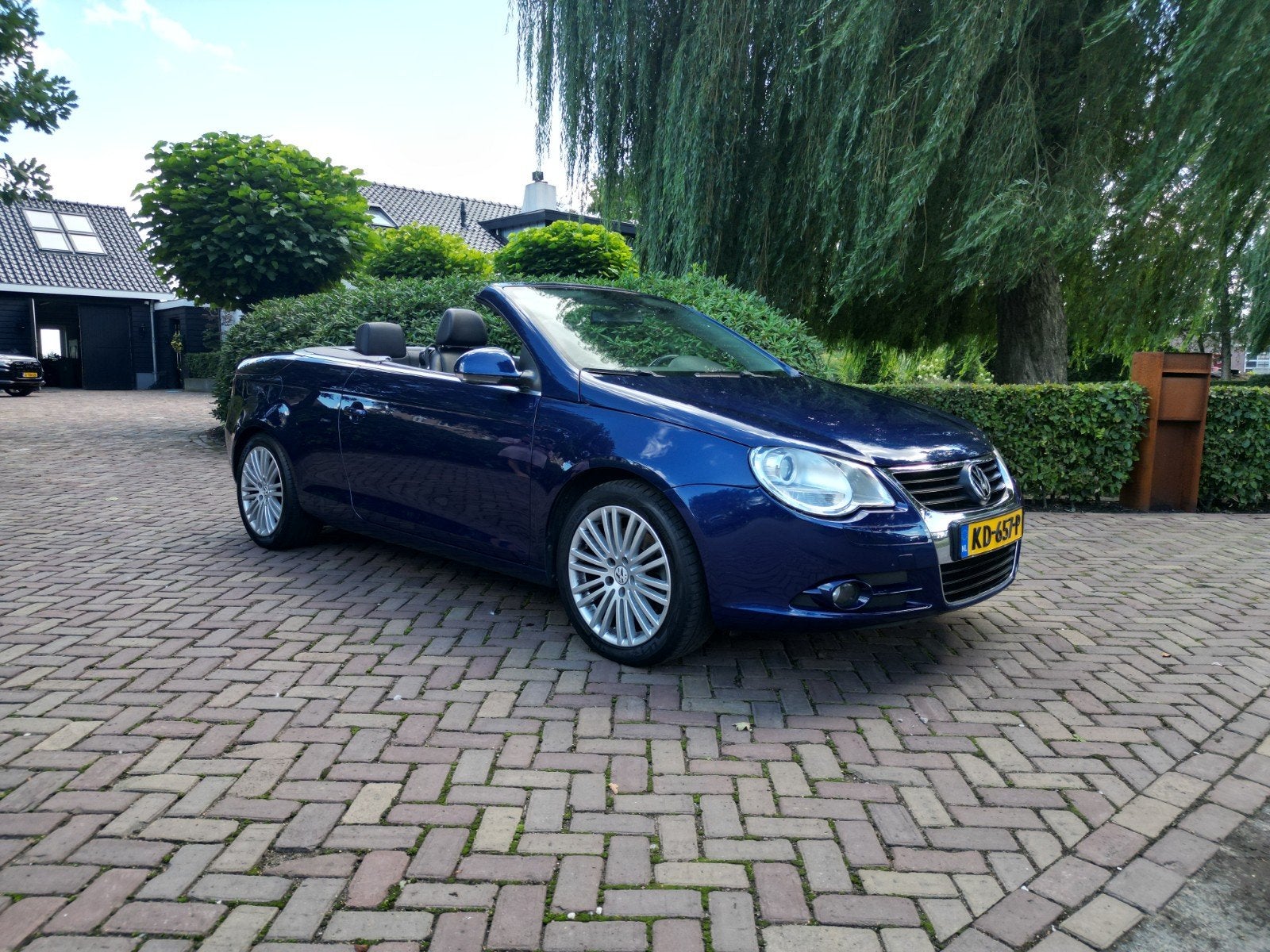 YOUNGTIMER!! VW Eos 2006, Voorwielaandrijving, Zwart, 4 cilinders, Leder