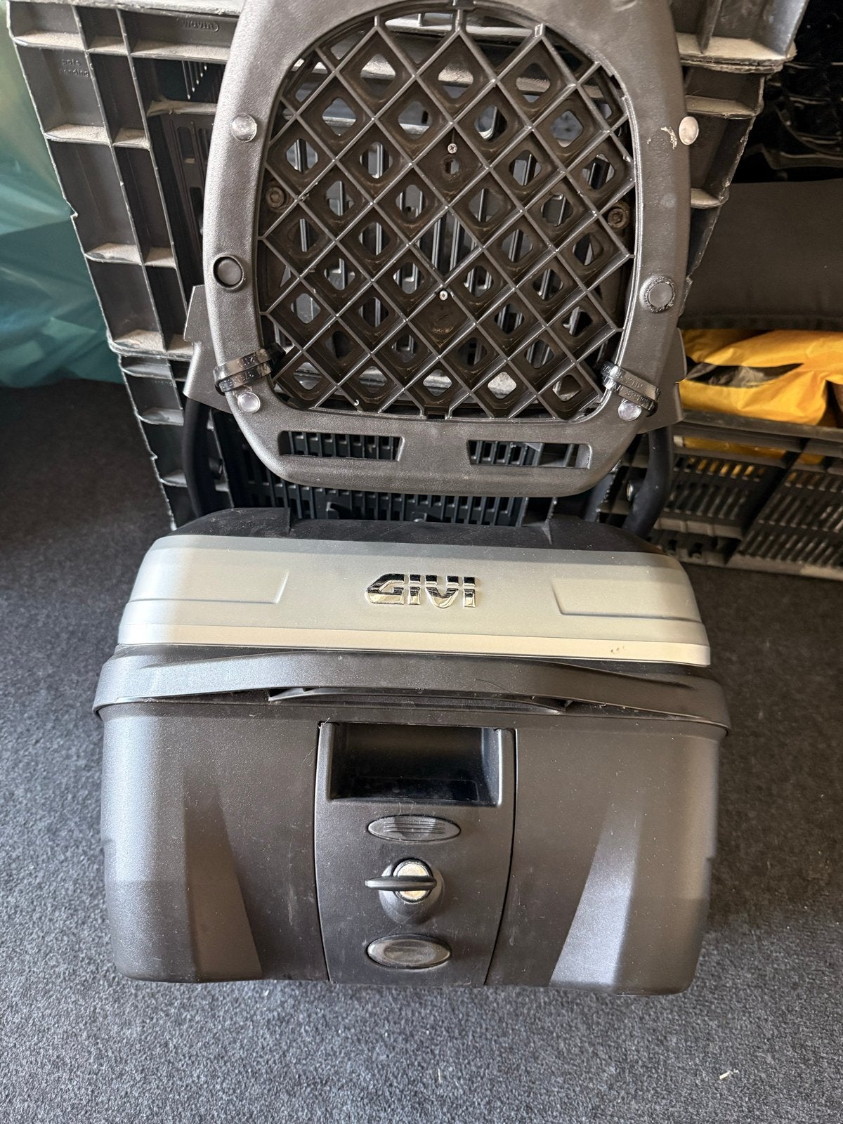 Givi Koffer Bold voor Yamaha FZ6 (2004-2007), Ophalen of Verzenden, Gebruikt