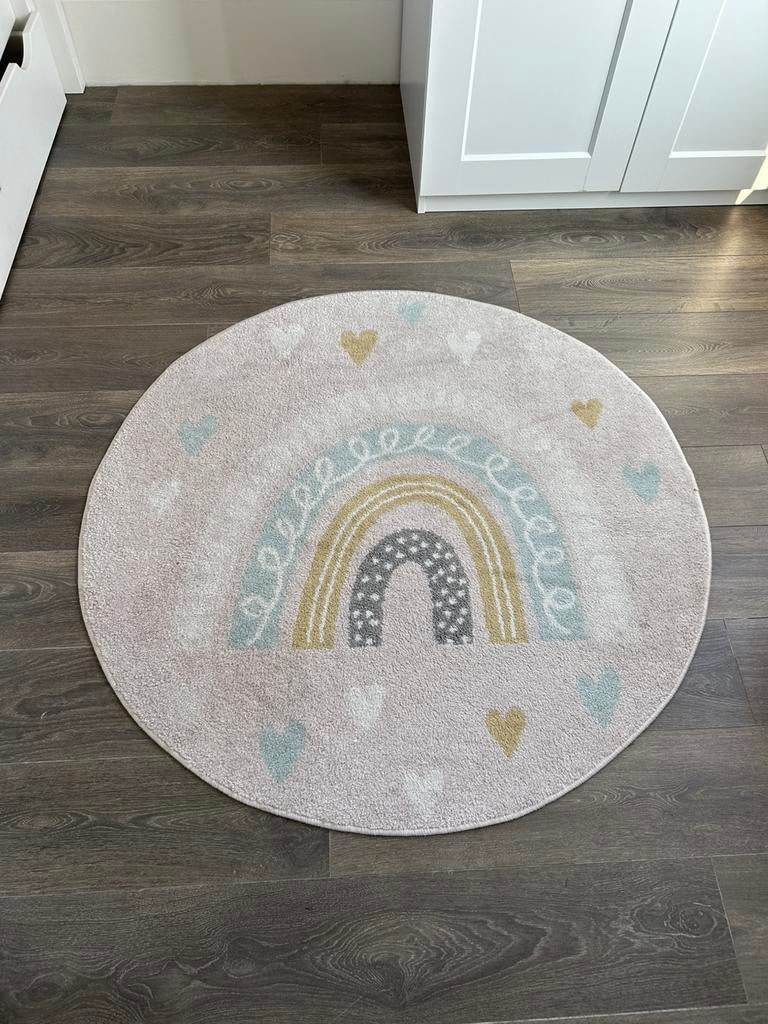 Leuk kleed met regenbogen 120cm, Ophalen, Zo goed als nieuw, Kleed of Kussen