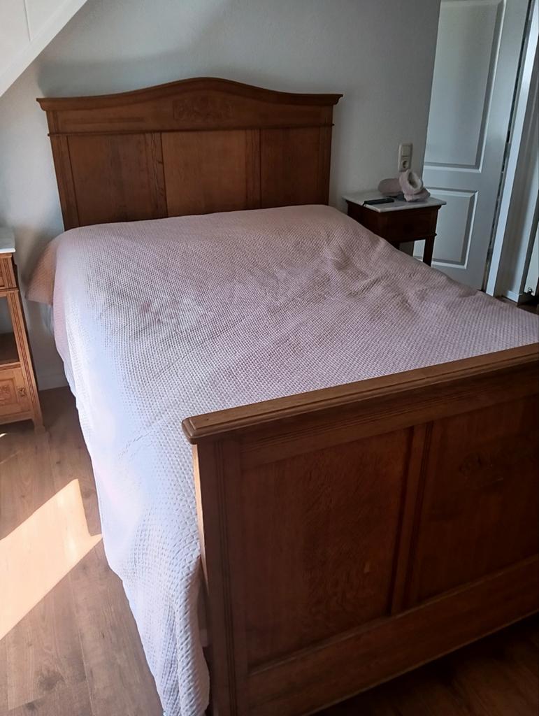 Antiek Eiken Slaapkamer Set - Bed, Nachtkastjes, Commode, Antiek en Kunst, Ophalen of Verzenden