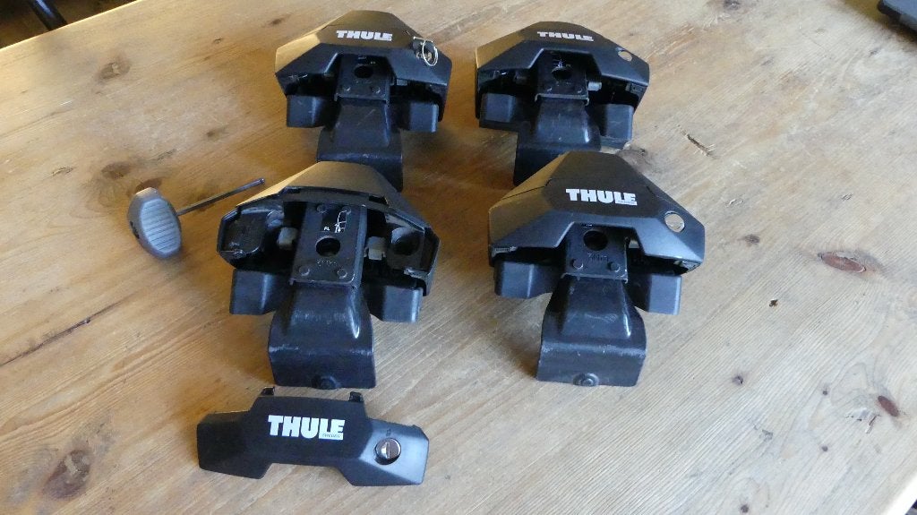 Thule dagdragers Opel Corsa-F / Peugeot 205 vanaf 2020, Auto diversen, Dakdragers, Ophalen of Verzenden, Zo goed als nieuw