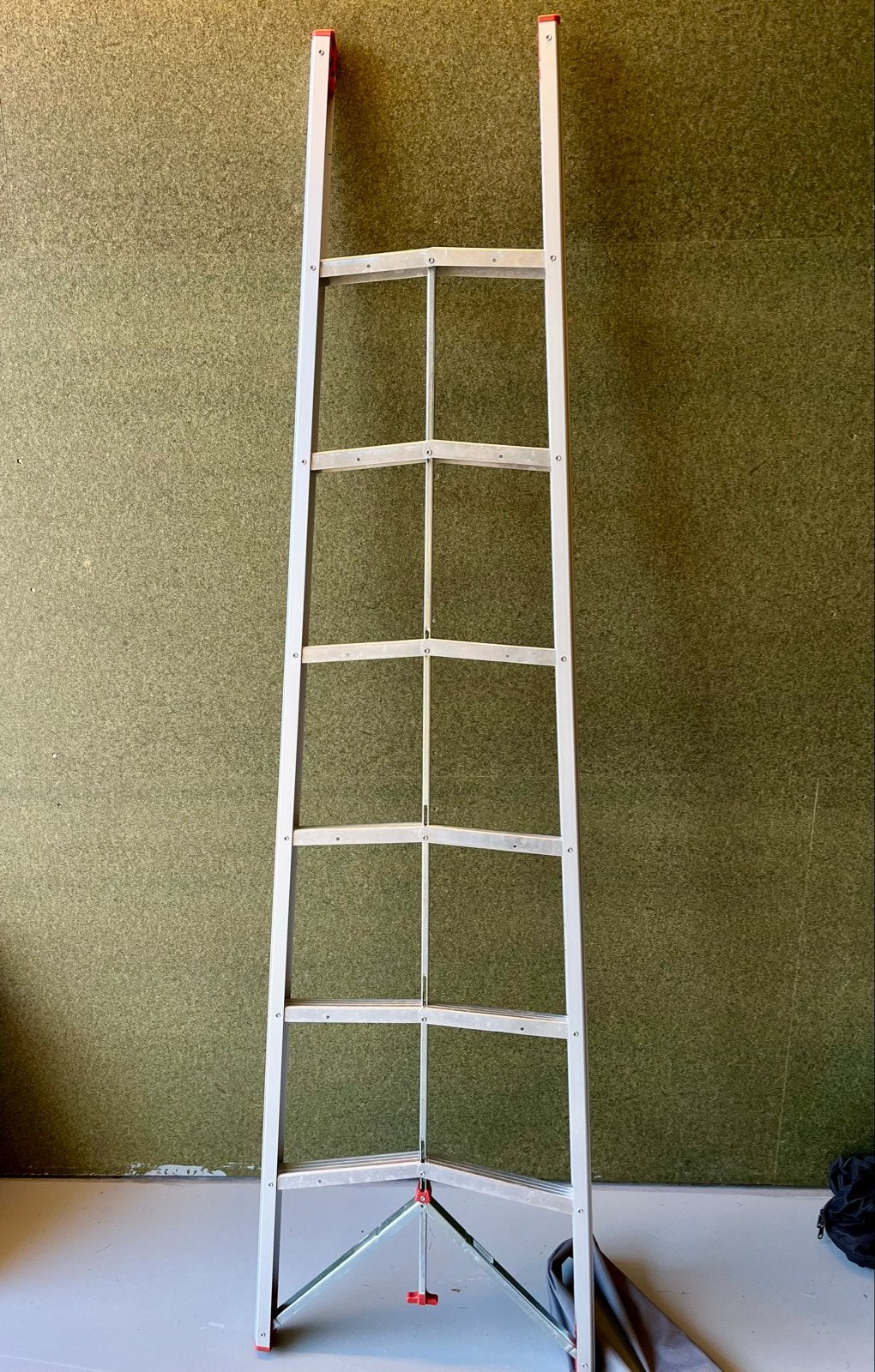 Opvouwbare ladder - Handig en compact. Lang 190 cm, Ophalen, Zo goed als nieuw, Ladder, Opvouwbaar of Inschuifbaar