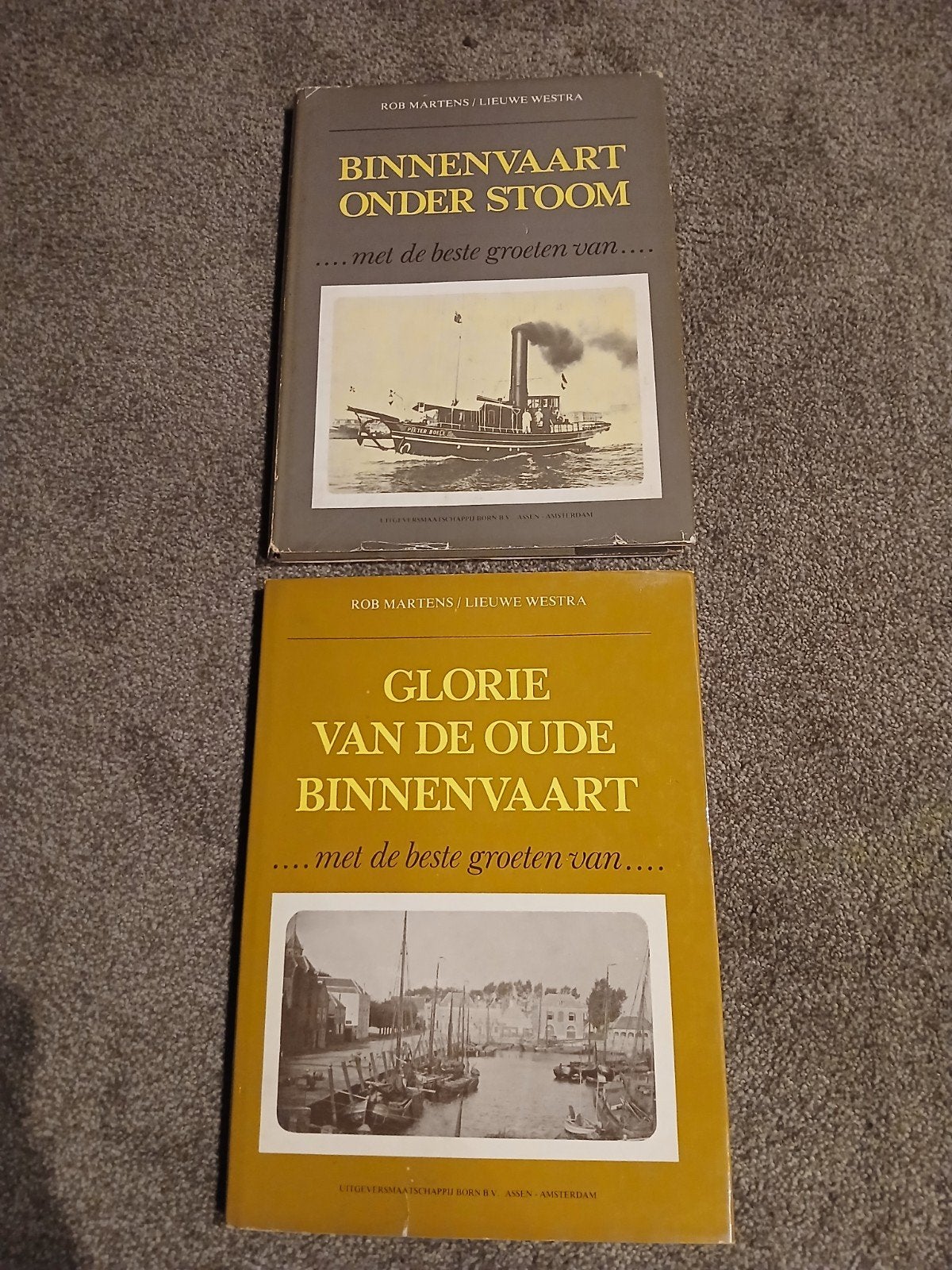 WD015. 2  boek. v R Martens/ L Westra ' over de Binnenvaart, Ophalen of Verzenden