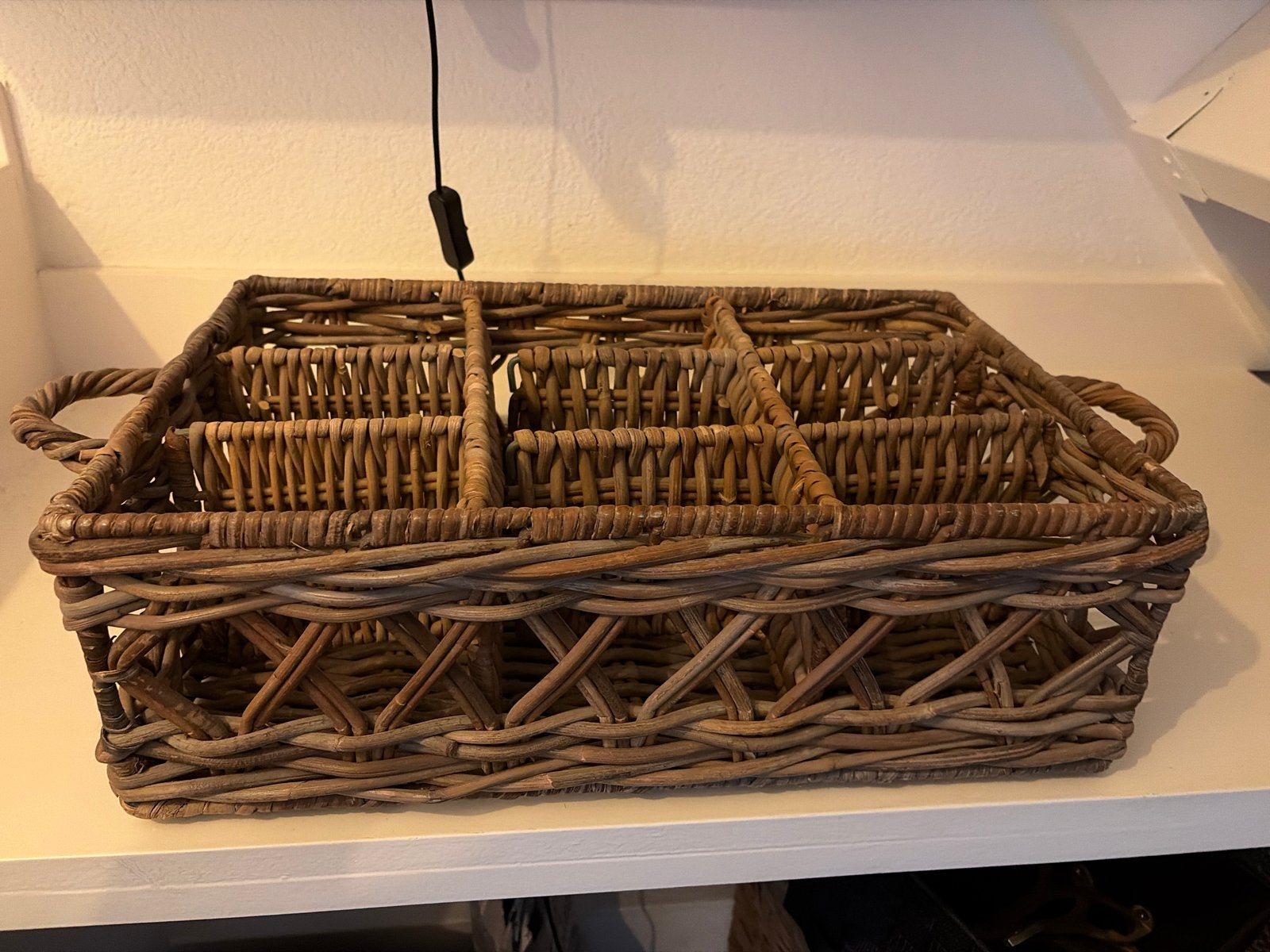 Rotan Bestekbak met 6 Vakken - Handig en Decoratief, Ophalen, Gebruikt, Gevlochten, Mand