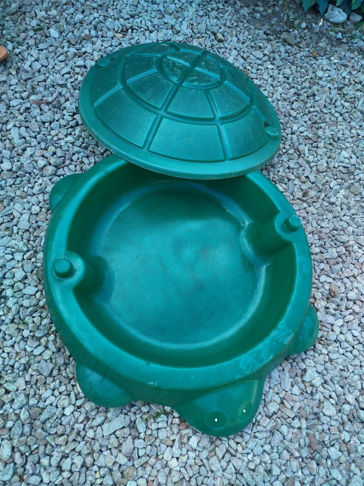 Schildpadbadje of zandbak met deksel., Ophalen