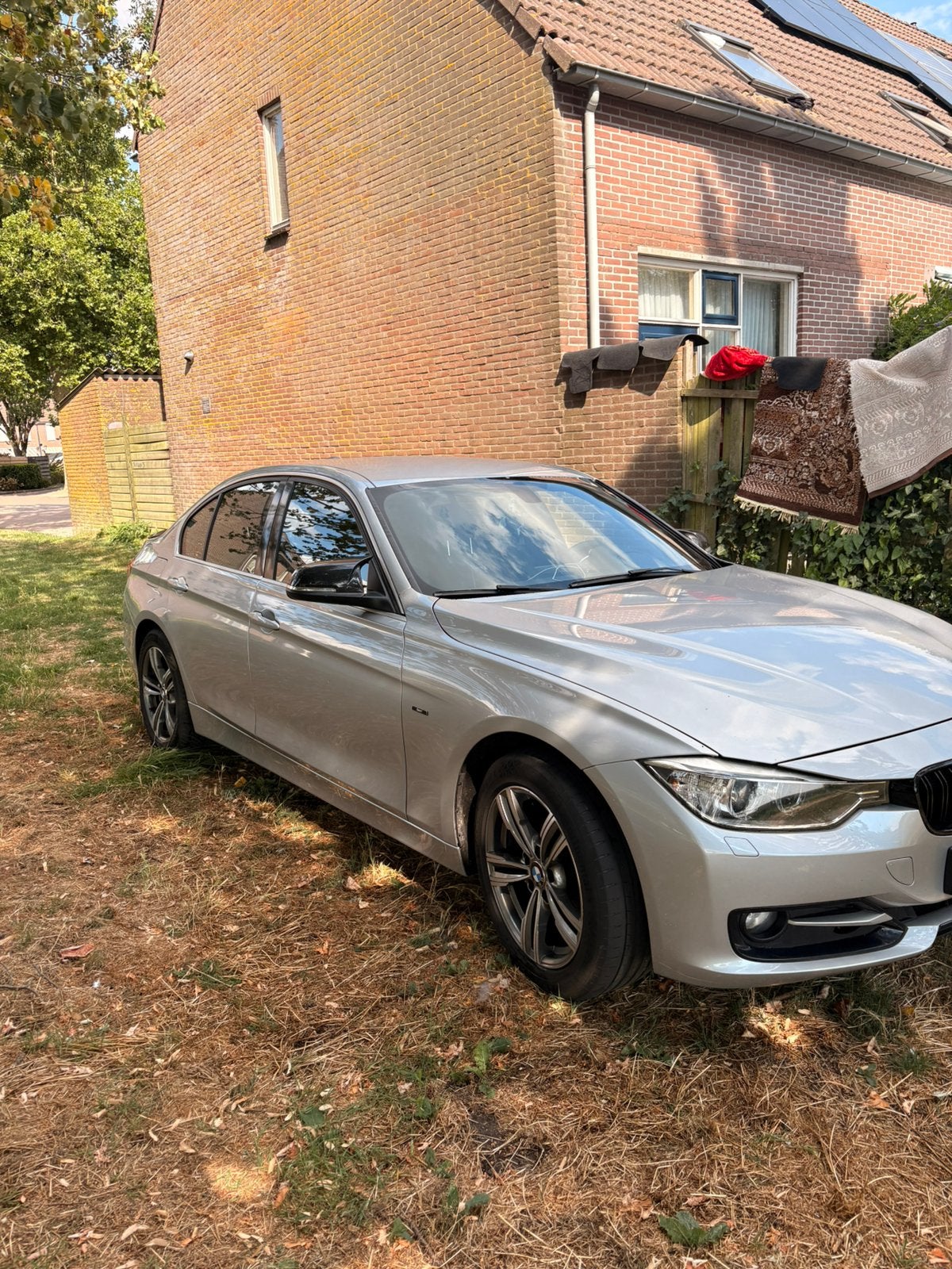 BMW 3-Serie 1.6  318I AUT 2014 Grijs, Auto's, Automaat, 4 cilinders, Origineel Nederlands, 3-Serie