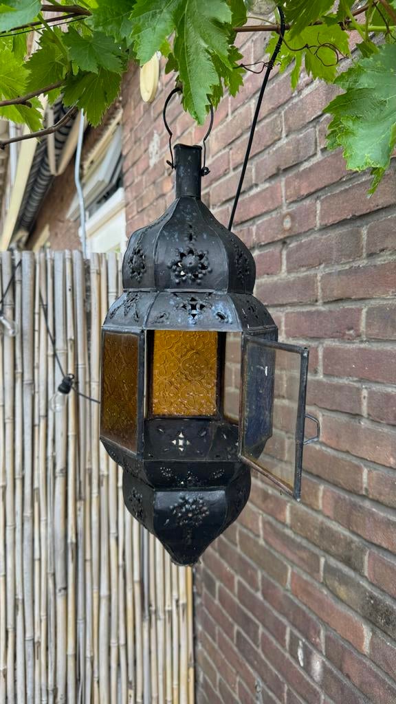 Decoratieve Oosterse Lantaarn met Gekleurd Glas, Huis en Inrichting, Lampen | Overige, Ophalen of Verzenden, Gebruikt