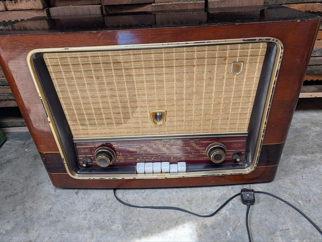 Vintage buizen radio, Ophalen