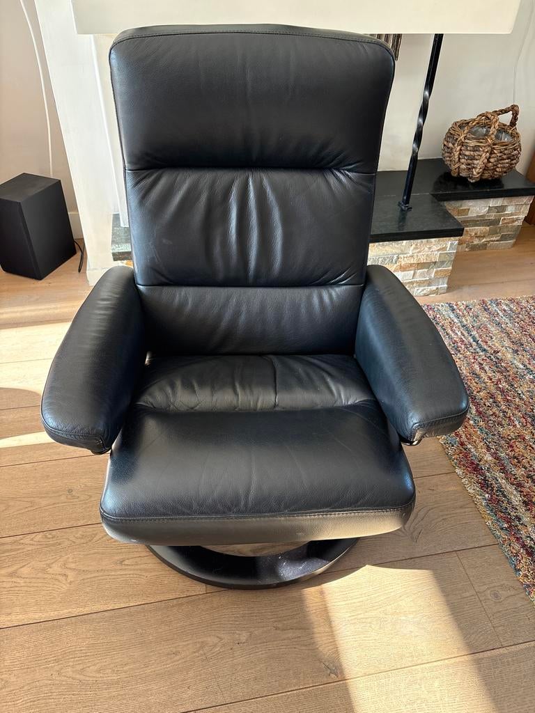 Zwarte Stressless Fauteuil met Voetenbankje, Ophalen, Gebruikt, Leer