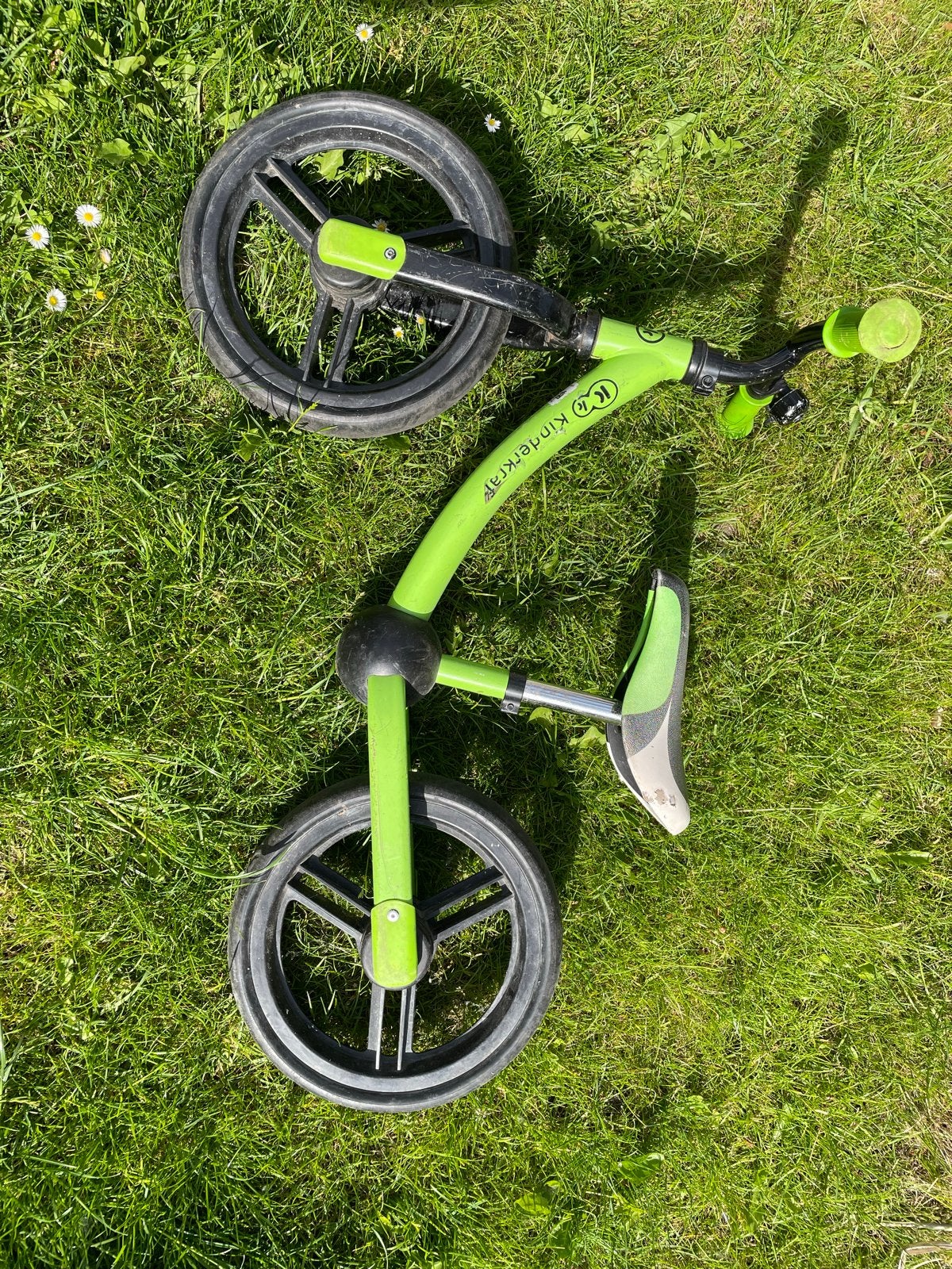 Kinderkraft Loopfiets Groen - Zo goed als nieuw, Ophalen, Zo goed als nieuw, Minder dan 16 inch