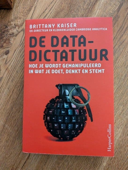 Brittany Kaiser - De datadictatuur, Ophalen of Verzenden, Zo goed als nieuw, Brittany Kaiser