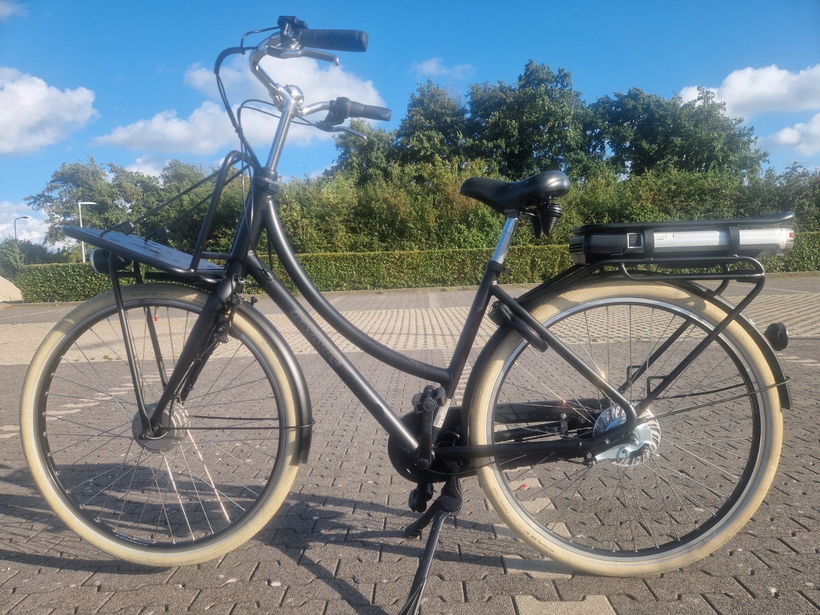 ELEKTRISCHE FIETS BATAVUS PACKD (GOEDE ACCU)ANTILEK BANDEN, 53 tot 56 cm, Ophalen, Zo goed als nieuw
