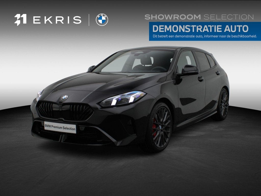 BMW 1 Serie 120 M Sportpakket Pro | Premium Pakket | Stuurwi, Auto's, BMW, Stof, Lane Departure Warning, Met garantie (alle), Zwart