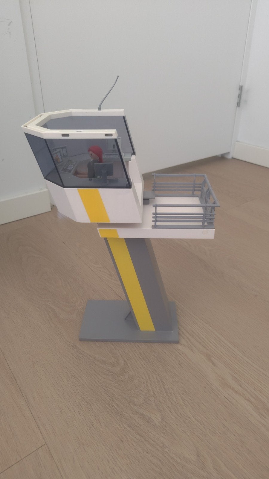 Playmobil Verkeerstoren - Compleet met figuur, Ophalen of Verzenden, Gebruikt, Jongen of Meisje