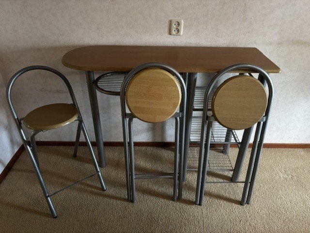 Set van 3 barkrukken met houten zitting en metalen frame, Ophalen, Gebruikt, Met voetsteun, 60 tot 90 cm