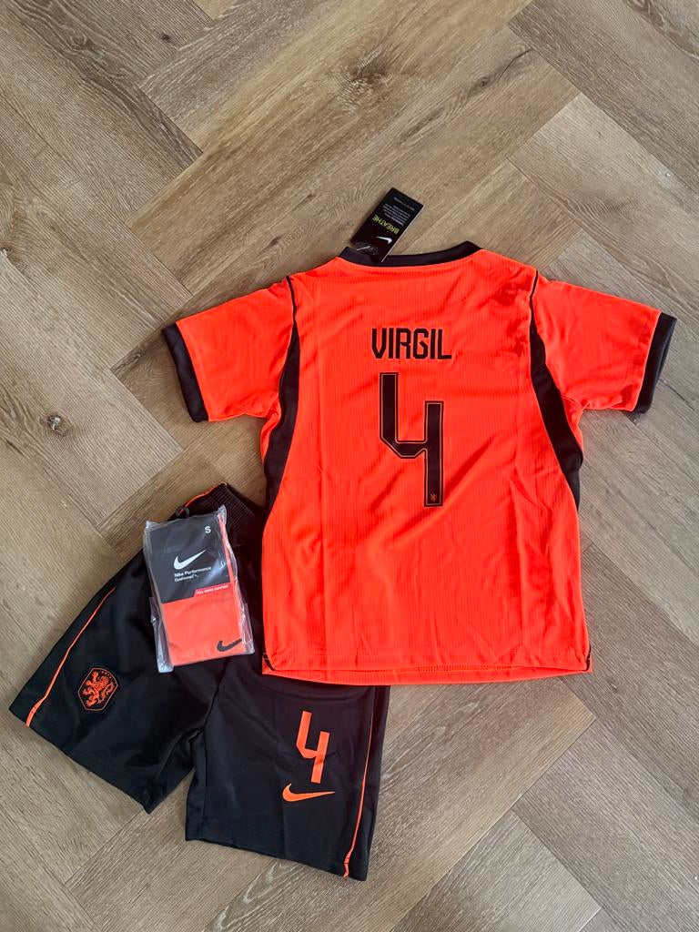 Kids WK 2026 voetbal tenue - maat 104/110, Ophalen of Verzenden, Nieuw, Jongen of Meisje, Setje