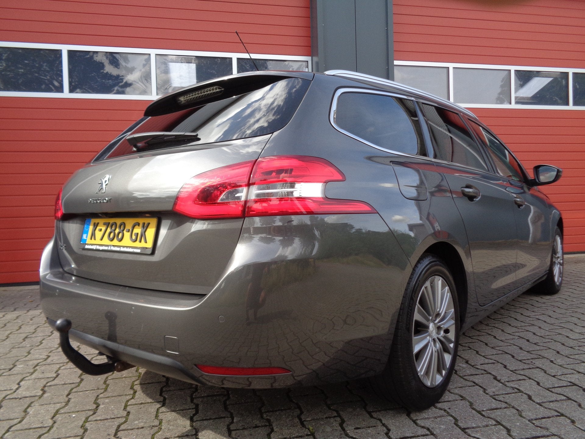 Peugeot 308 SW 1.2 PureTech Blue Lease Premium,Camera,Panoda, Auto's, Peugeot, Voorwielaandrijving, Gebruikt, Euro 6, 1199 cc