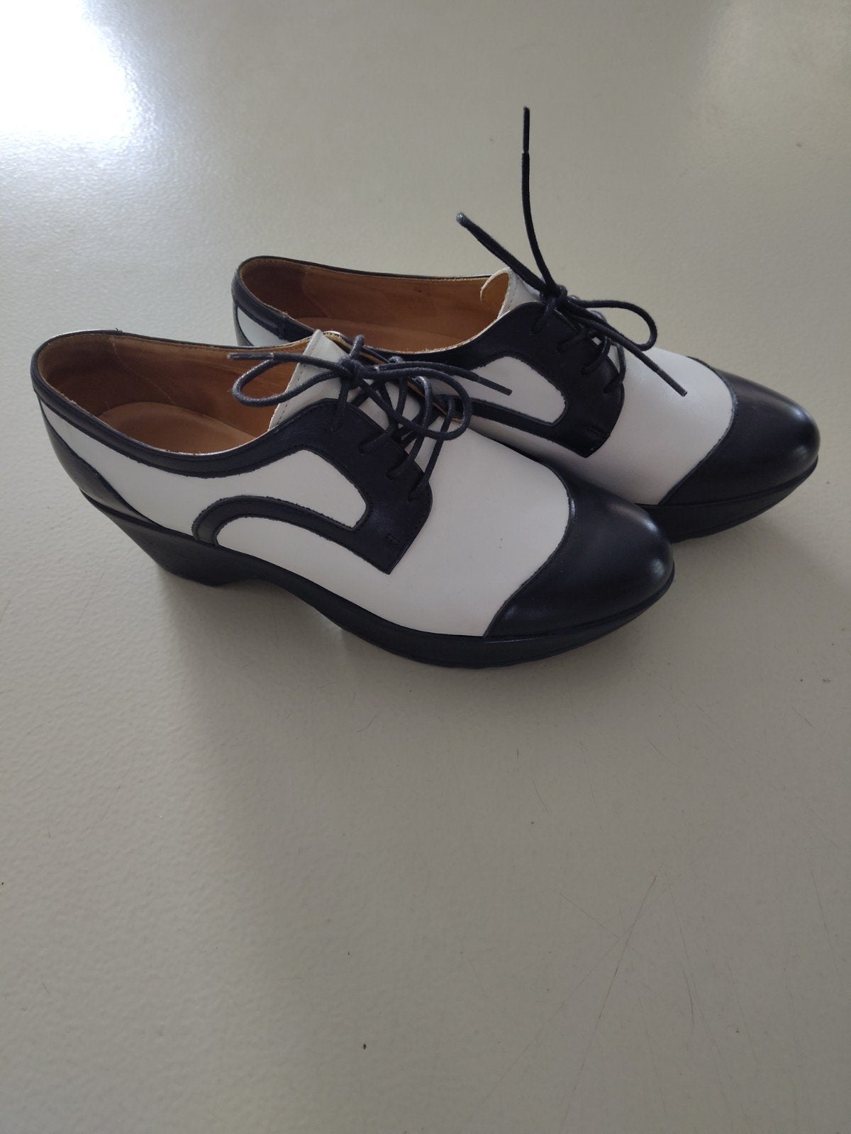 Zwart-witte plateau veterschoenen, maat 39, Ophalen of Verzenden