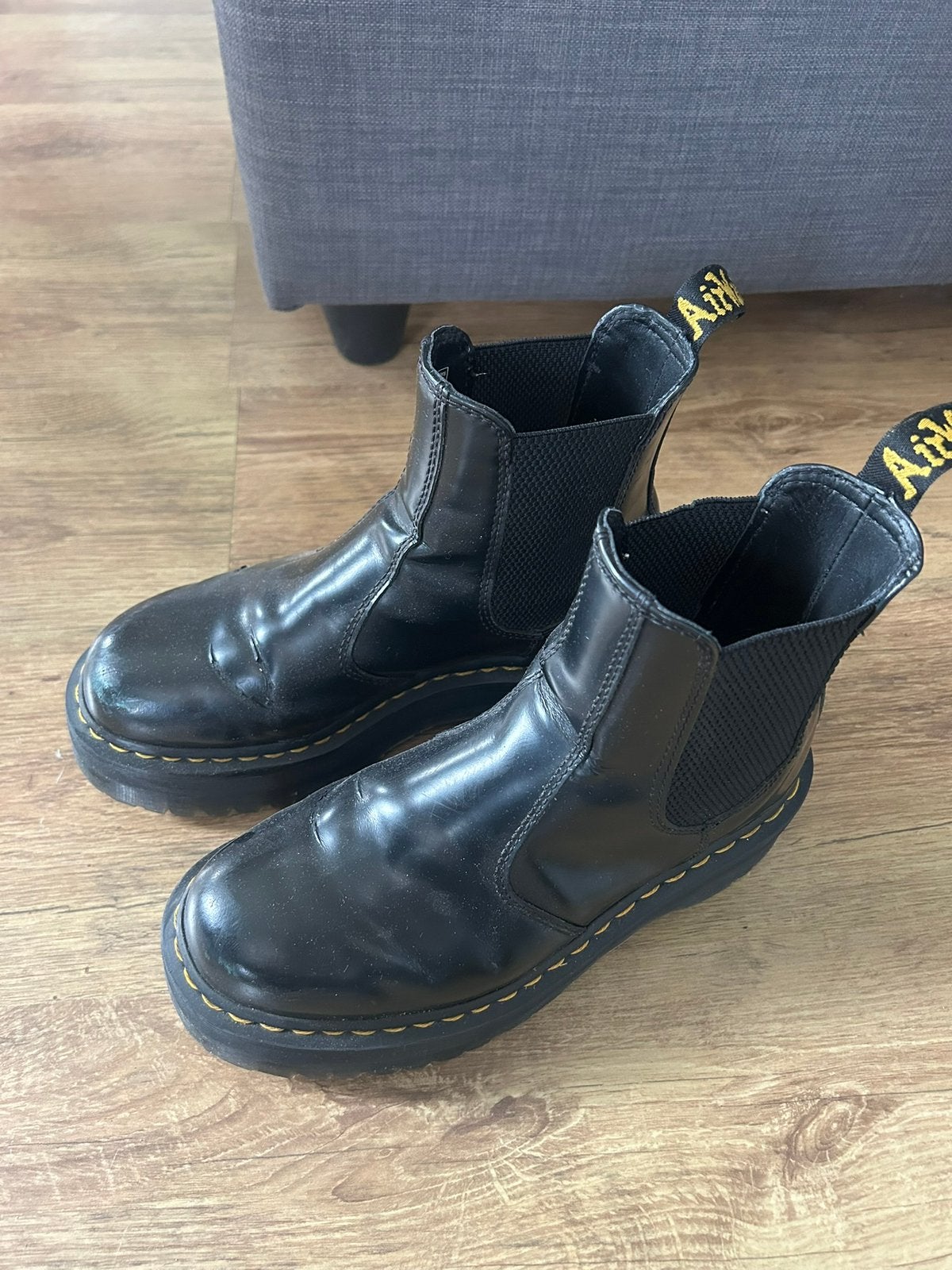 Dr Martens Chelsea platform, Kleding | Dames, Zwart, Lage of Enkellaarzen, Ophalen of Verzenden, Gedragen