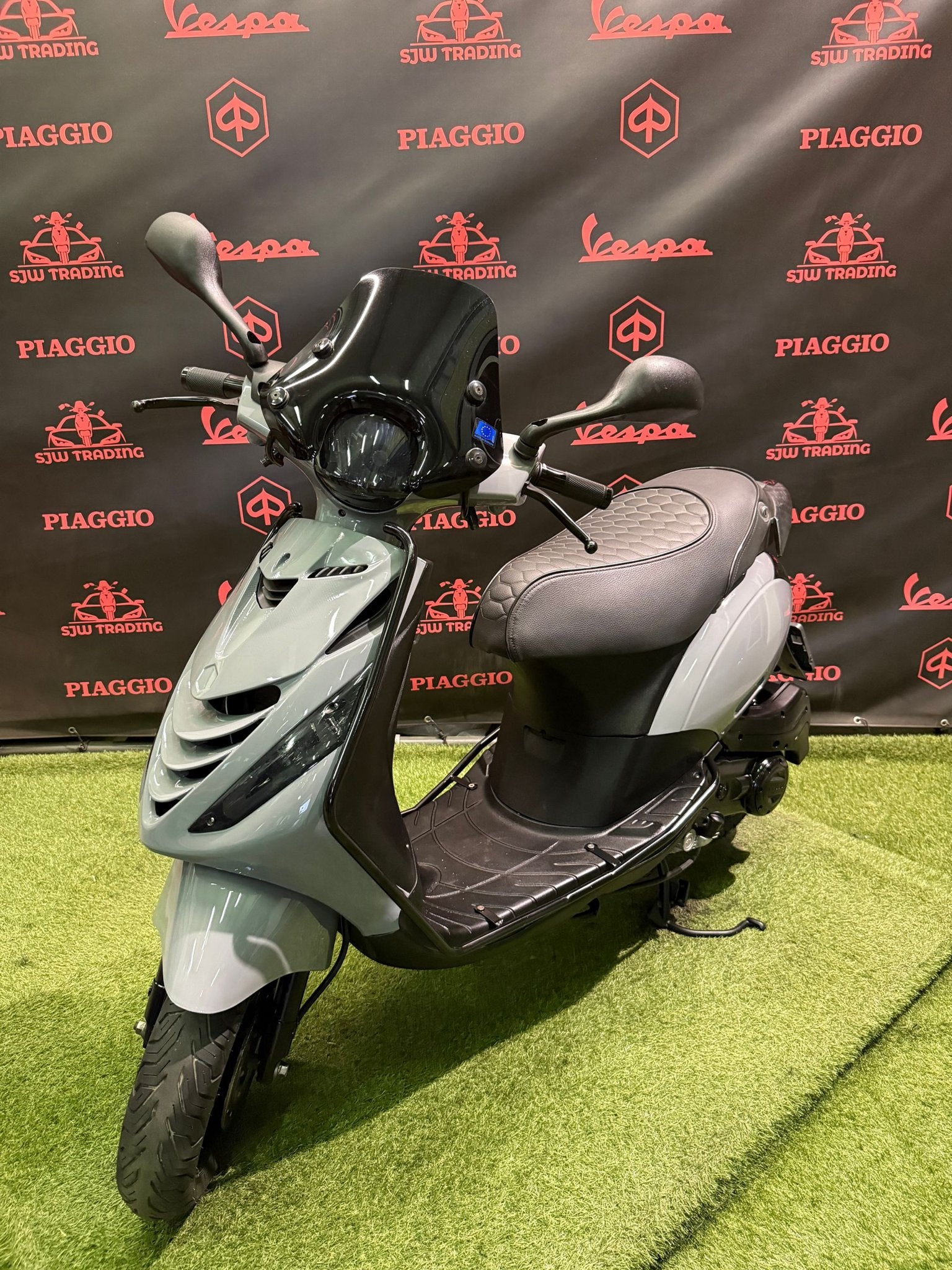 Piaggio Zip 2020 Brom! SP Nardo Grey / RS Zadel / Garantie!, Fietsen en Brommers, Maximaal 45 km/u, Zip, Ophalen of Verzenden