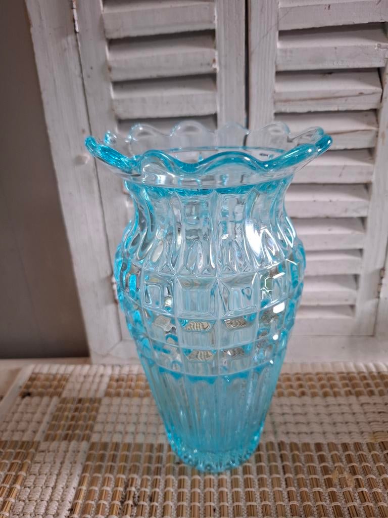 Vintage Turquoise persglas vaas Boheems glas 23 cm hoog, Ophalen of Verzenden, Zo goed als nieuw, Overige kleuren, Glas