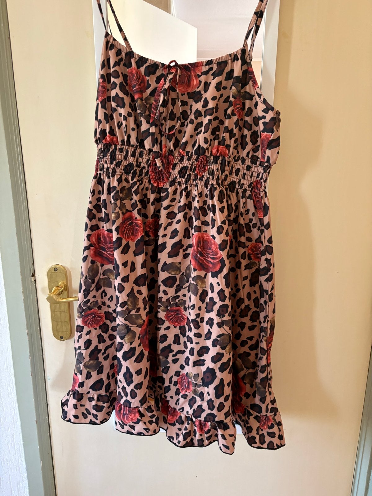Leuke jurk met luipaardprint en rozen - Koopje!, Meerkleurig, Gedragen, Boven de knie, Ophalen