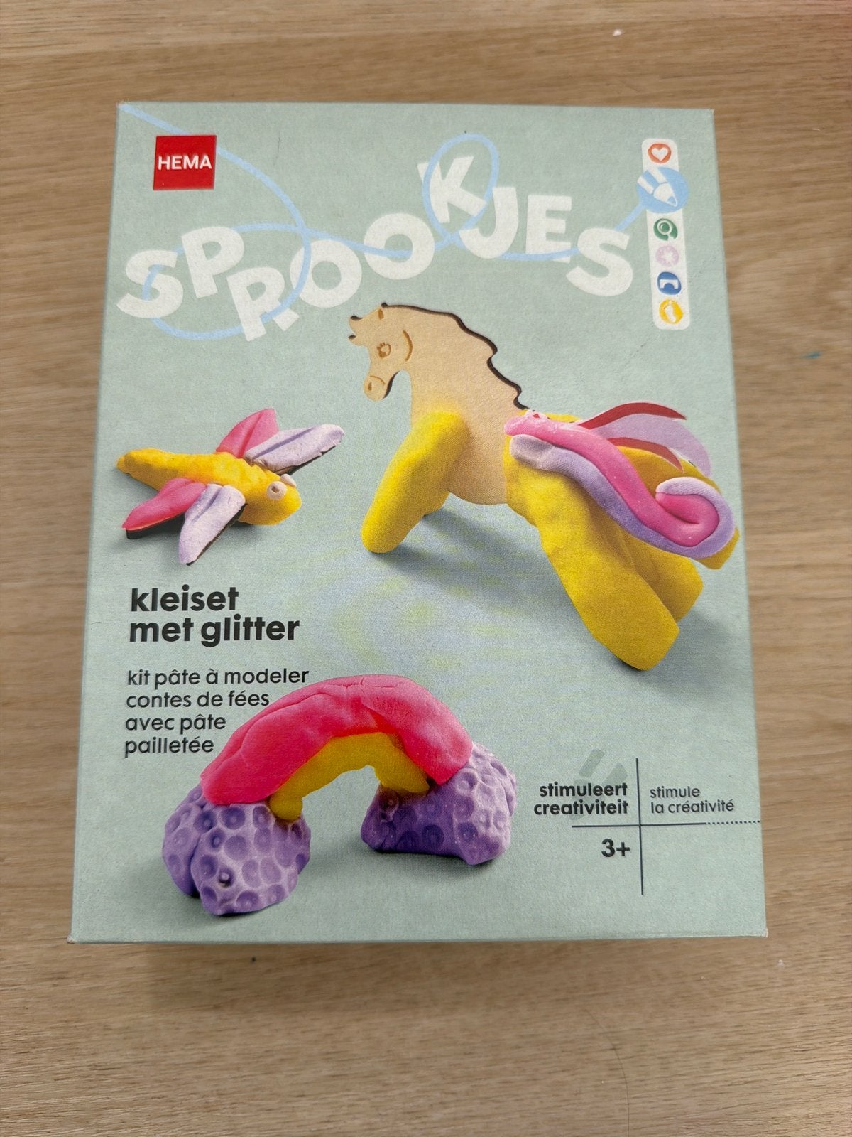 HEMA Sprookjes Kleiset met Glitter - Nieuw, Ophalen of Verzenden, Nieuw, Knutselen