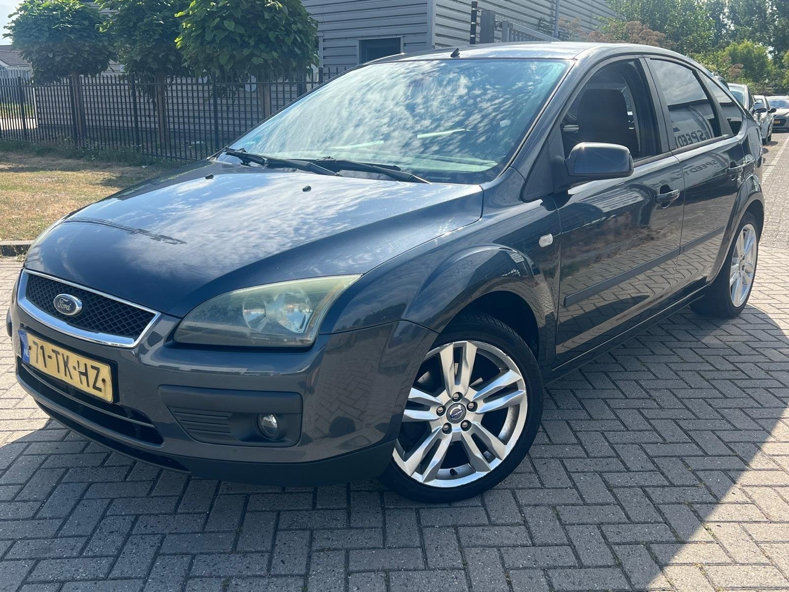 Ford Focus 1.6-16V Futura Cruise Clima Elektr Ramen, 1596 cc, Stof, Zwart, 4 cilinders